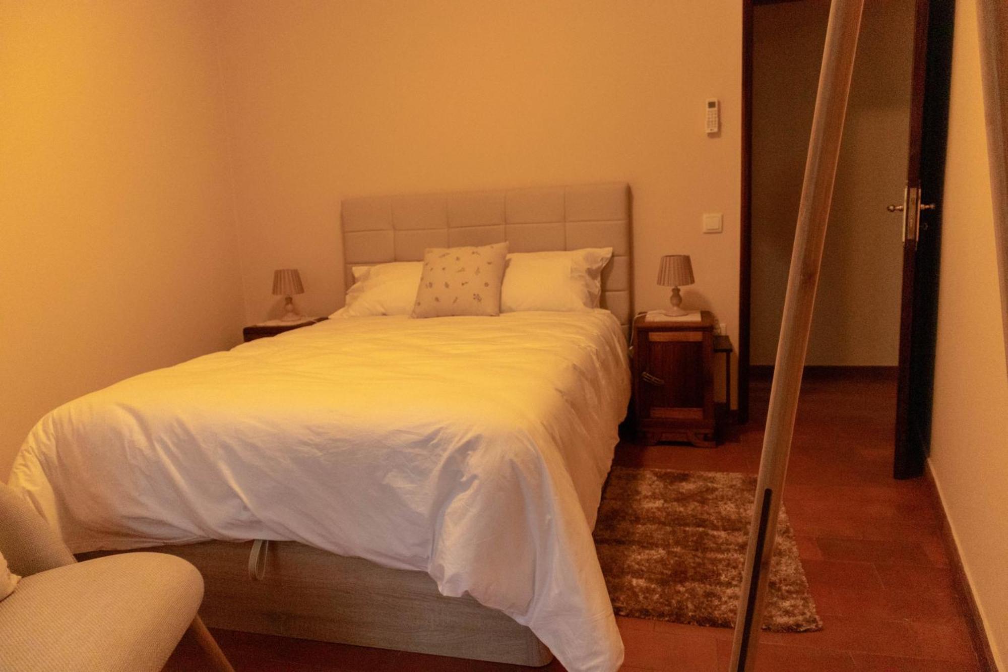 Casa Angulosa โกวิลา ภายนอก รูปภาพ