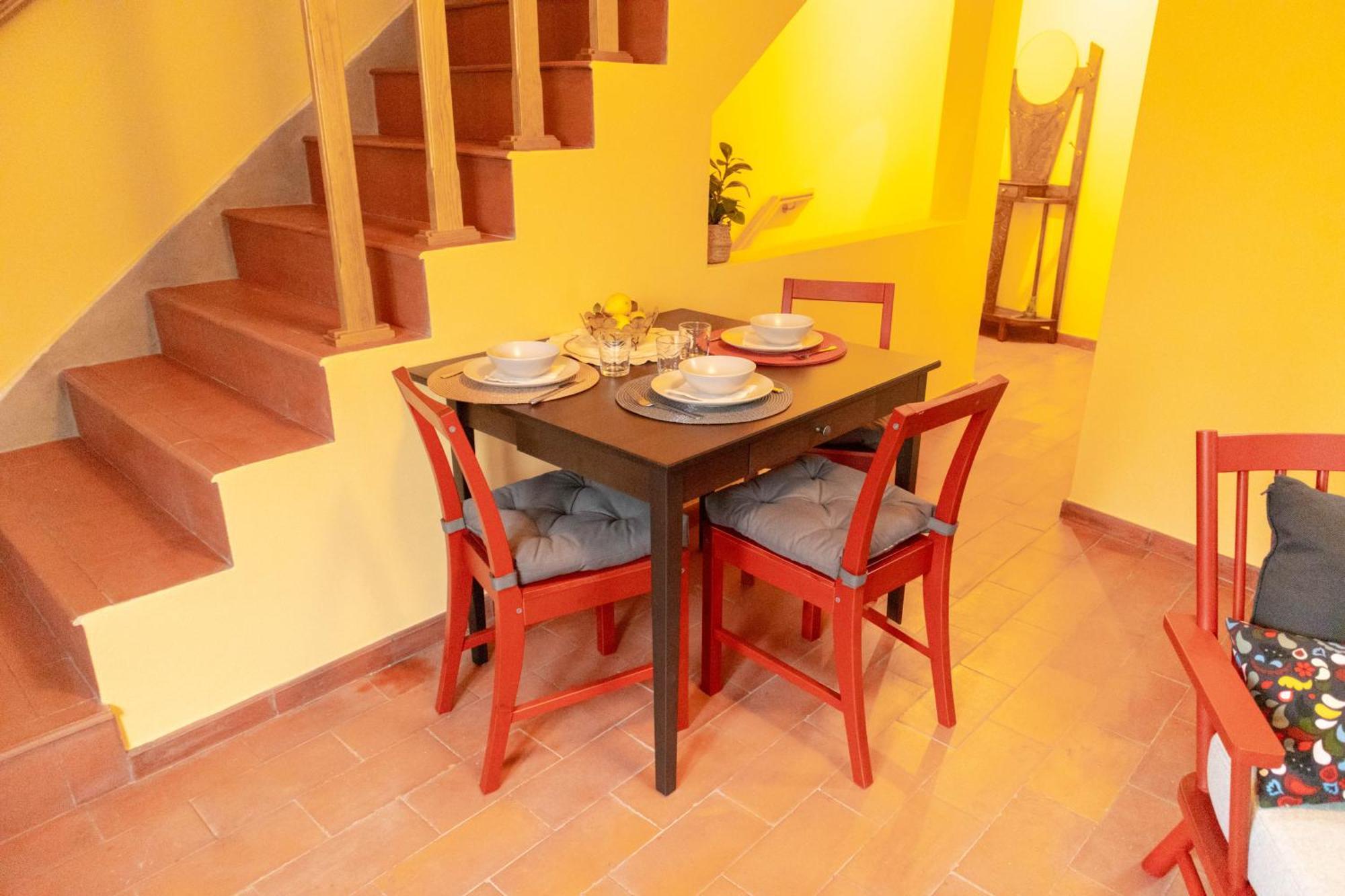 Casa Angulosa โกวิลา ภายนอก รูปภาพ
