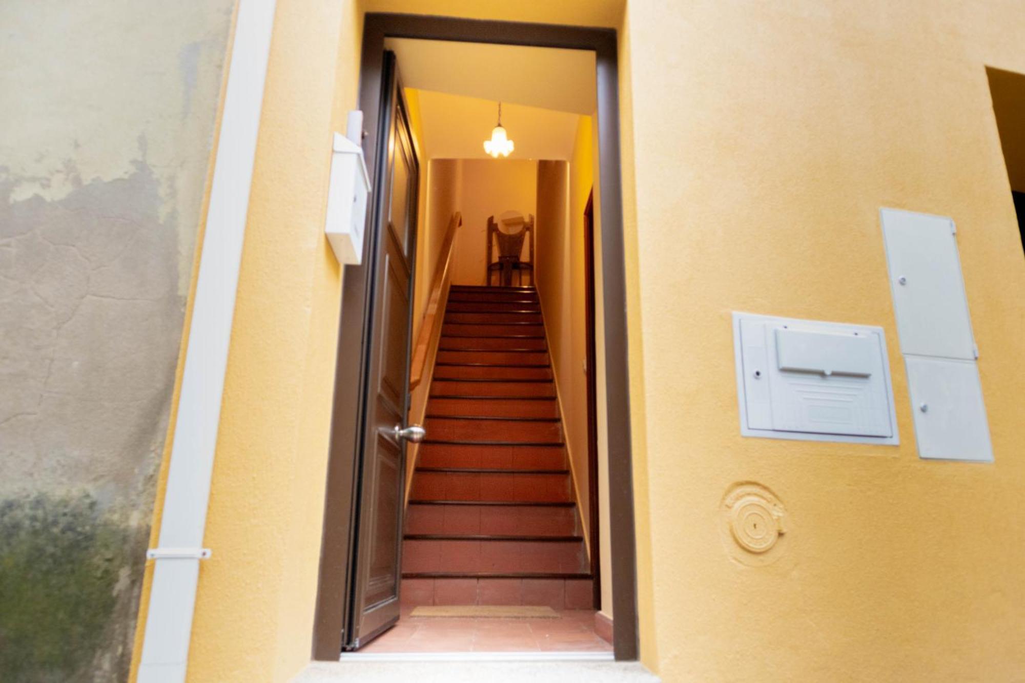 Casa Angulosa โกวิลา ภายนอก รูปภาพ